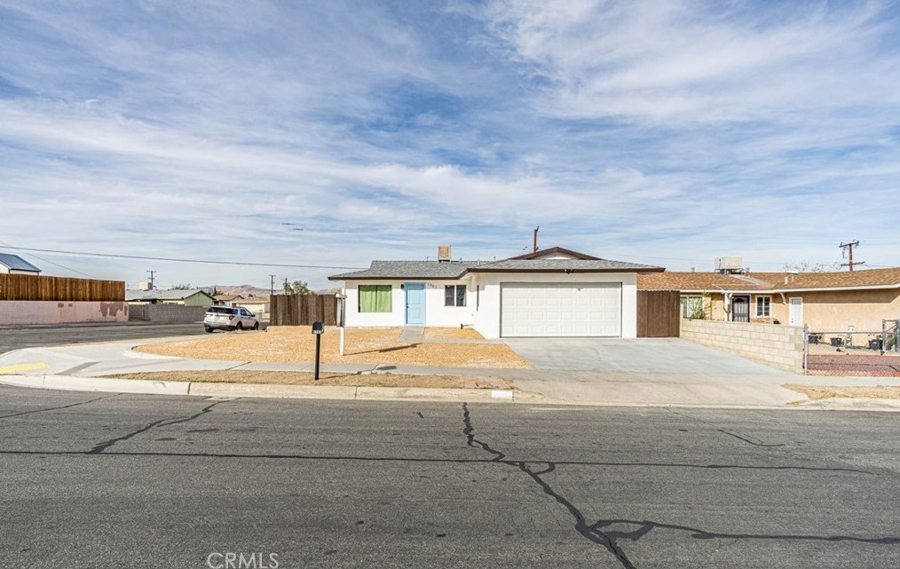 1701 Paloma St, Barstow CA  92311-5616 exterior