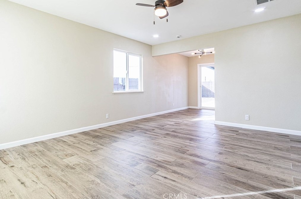 1701 Paloma St, Barstow CA  92311-5616 exterior