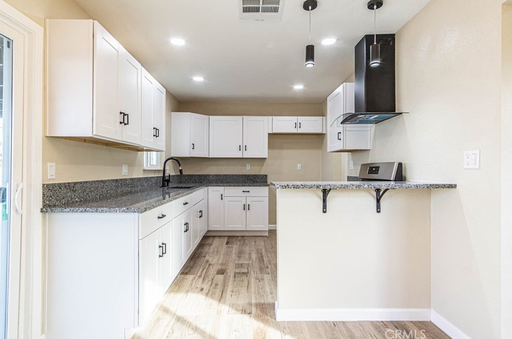 1701 Paloma St, Barstow CA  92311-5616 exterior