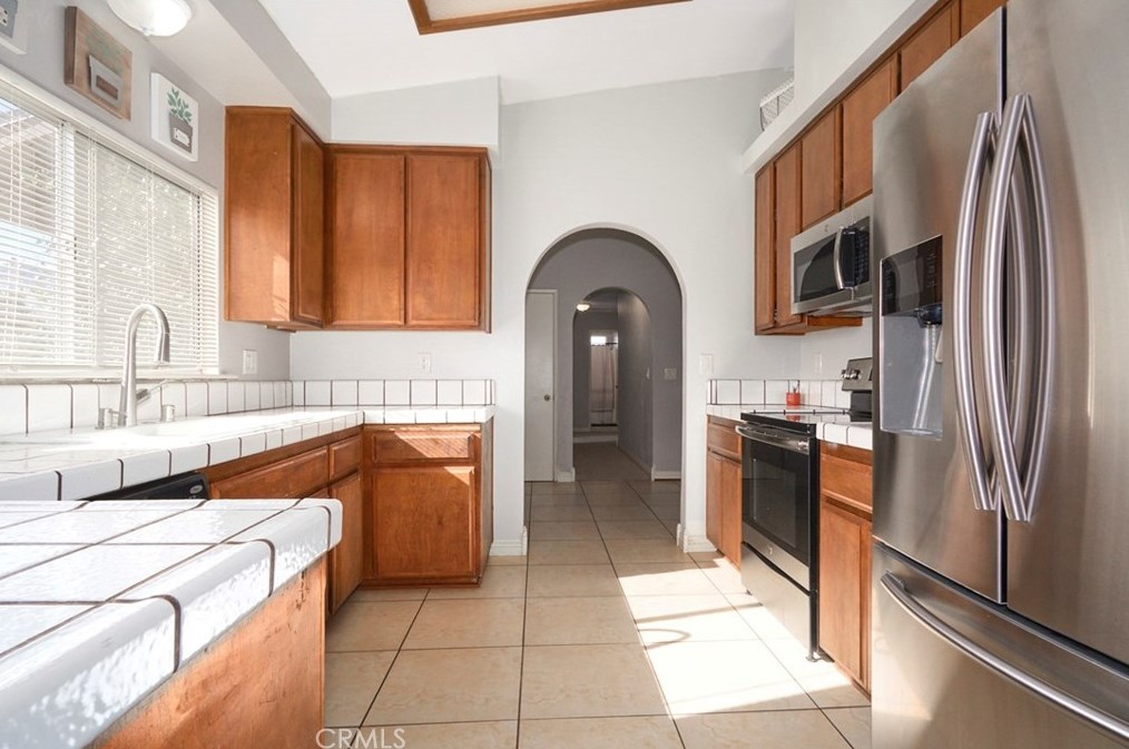 32232 Topaz Rd, Lucerne Valley CA  92356-8563 exterior