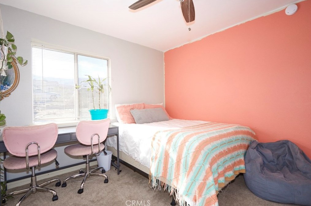 32232 Topaz Rd, Lucerne Valley CA  92356-8563 exterior