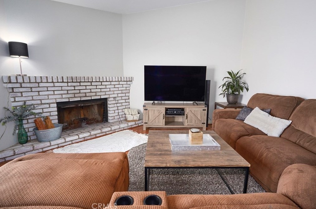 32232 Topaz Rd, Lucerne Valley CA  92356-8563 exterior