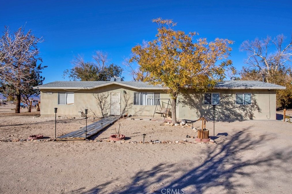 35430 Sage St, Lucerne Valley CA  92356-8240 exterior