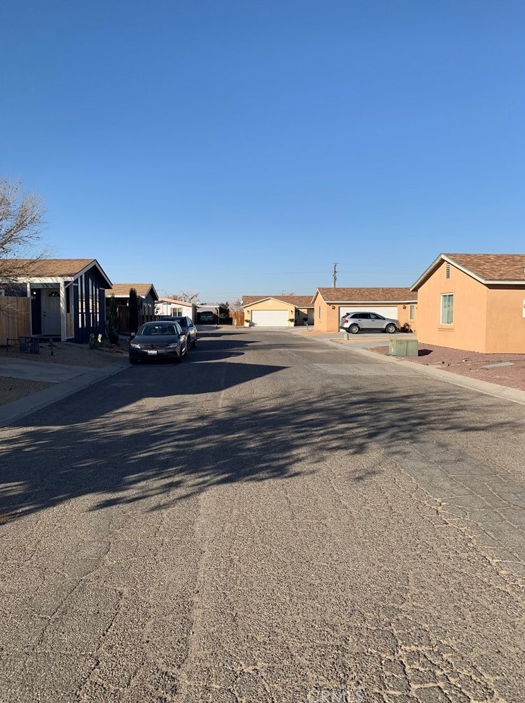 24954 Camino Del Norte, Barstow, CA 92311-3309