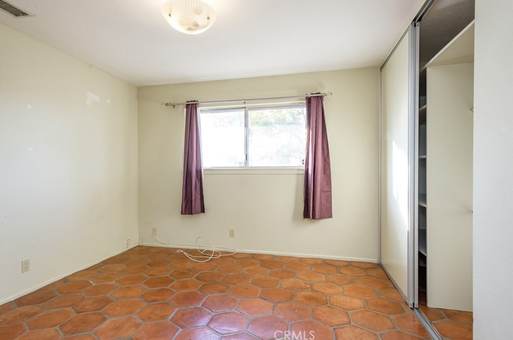 14875 Dakota Rd, Apple Valley CA  92307-3511 exterior