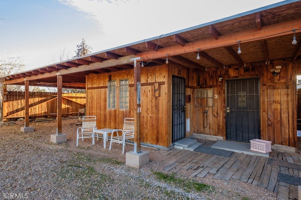 14875 Dakota Rd, Apple Valley CA  92307-3511 exterior