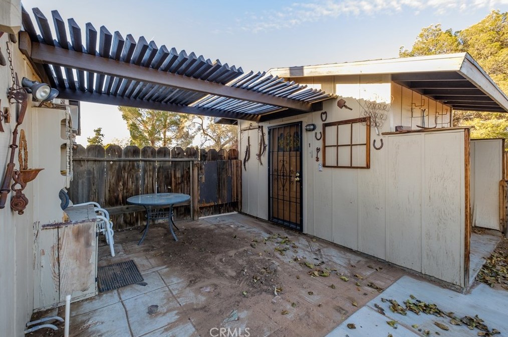 14875 Dakota Rd, Apple Valley CA  92307-3511 exterior