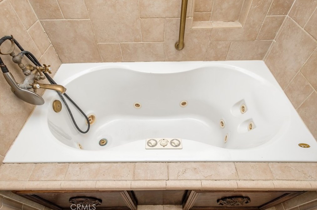 14875 Dakota Rd, Apple Valley CA  92307-3511 exterior