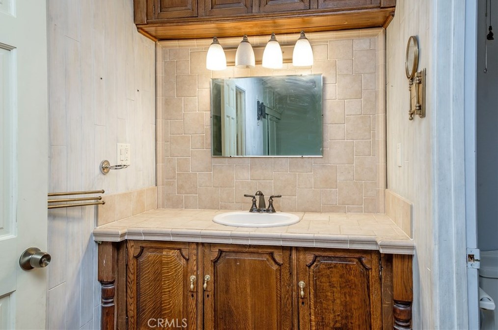 14875 Dakota Rd, Apple Valley CA  92307-3511 exterior