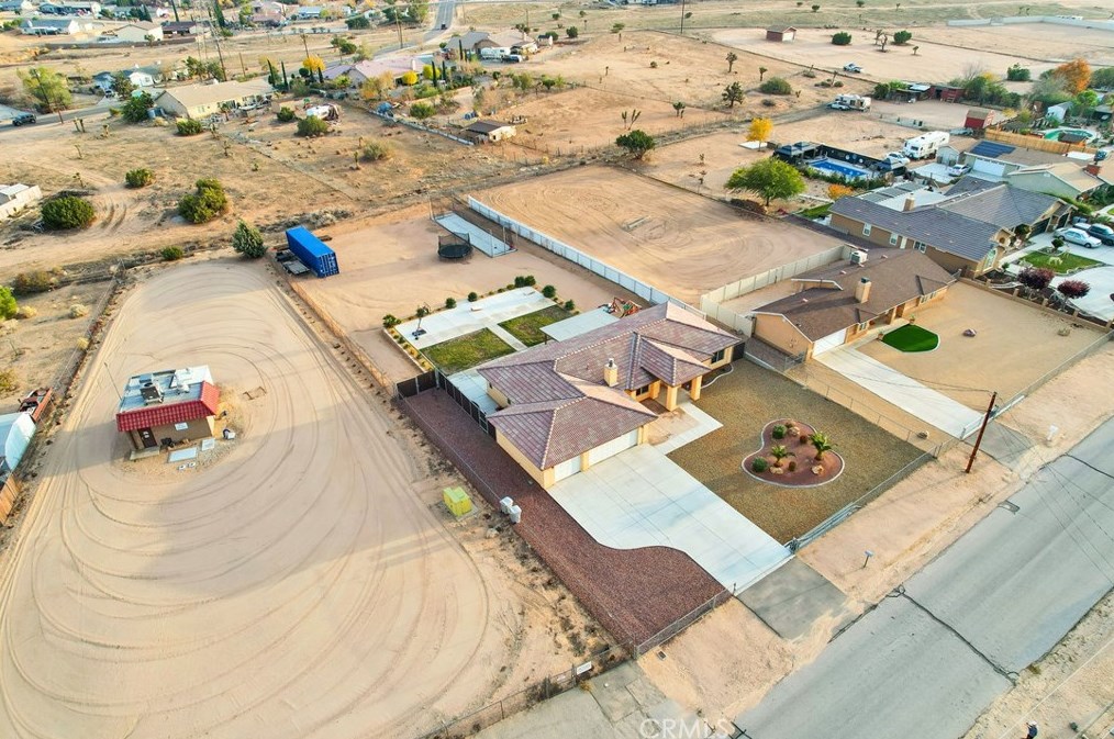 18281 Redding St, Hesperia CA  92345-7163 exterior