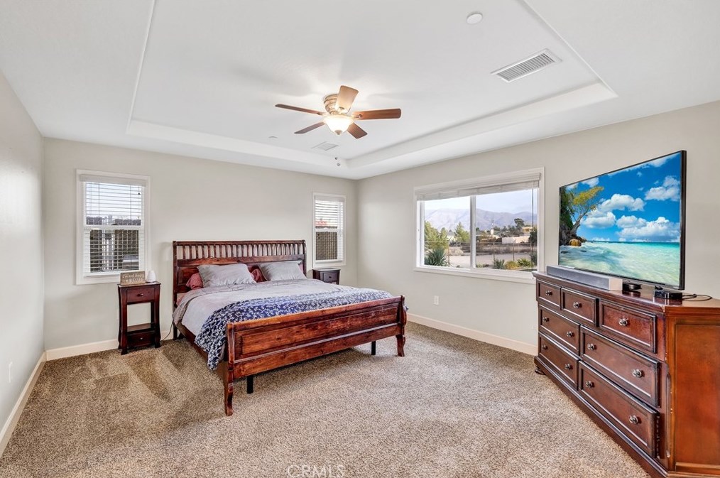 18281 Redding St, Hesperia CA  92345-7163 exterior