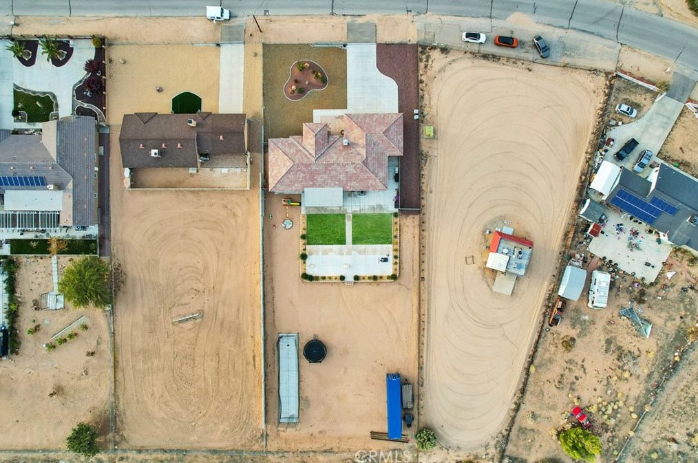 18281 Redding St, Hesperia CA  92345-7163 exterior