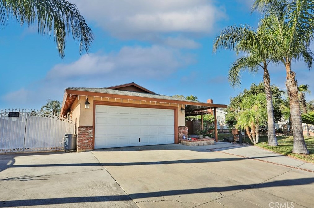 9950 Amherst Ave, Montclair, CA 91763-3001