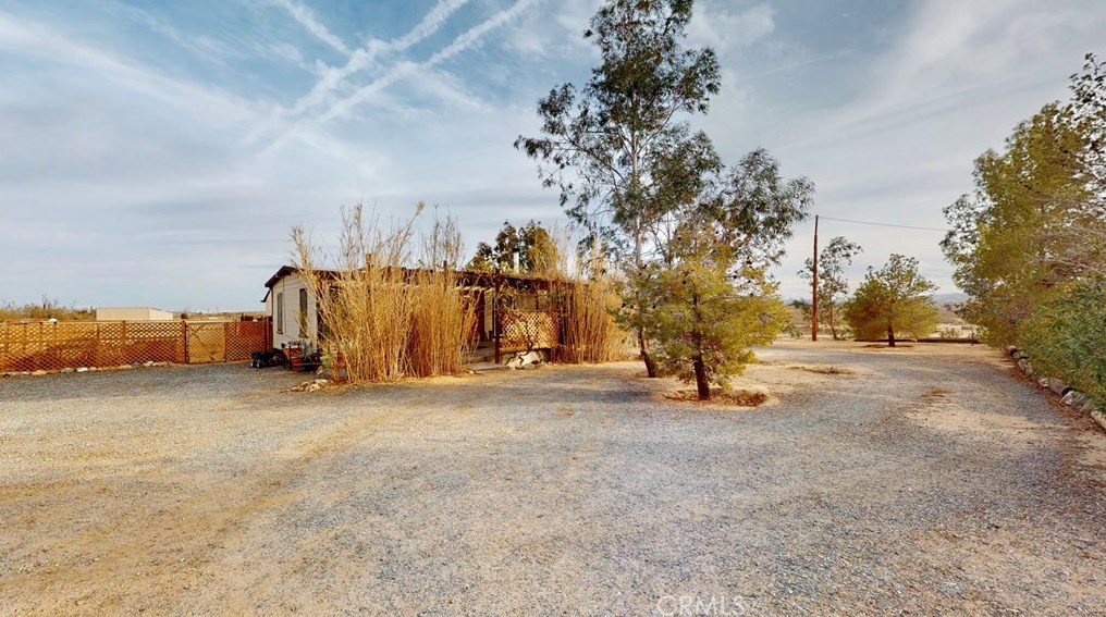 1187 Old Woman Springs Rd, Yucca Valley, CA 92284