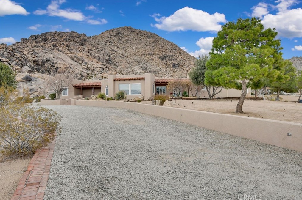 24164 Valley Crest Ter, Apple Valley, CA 92307-1143