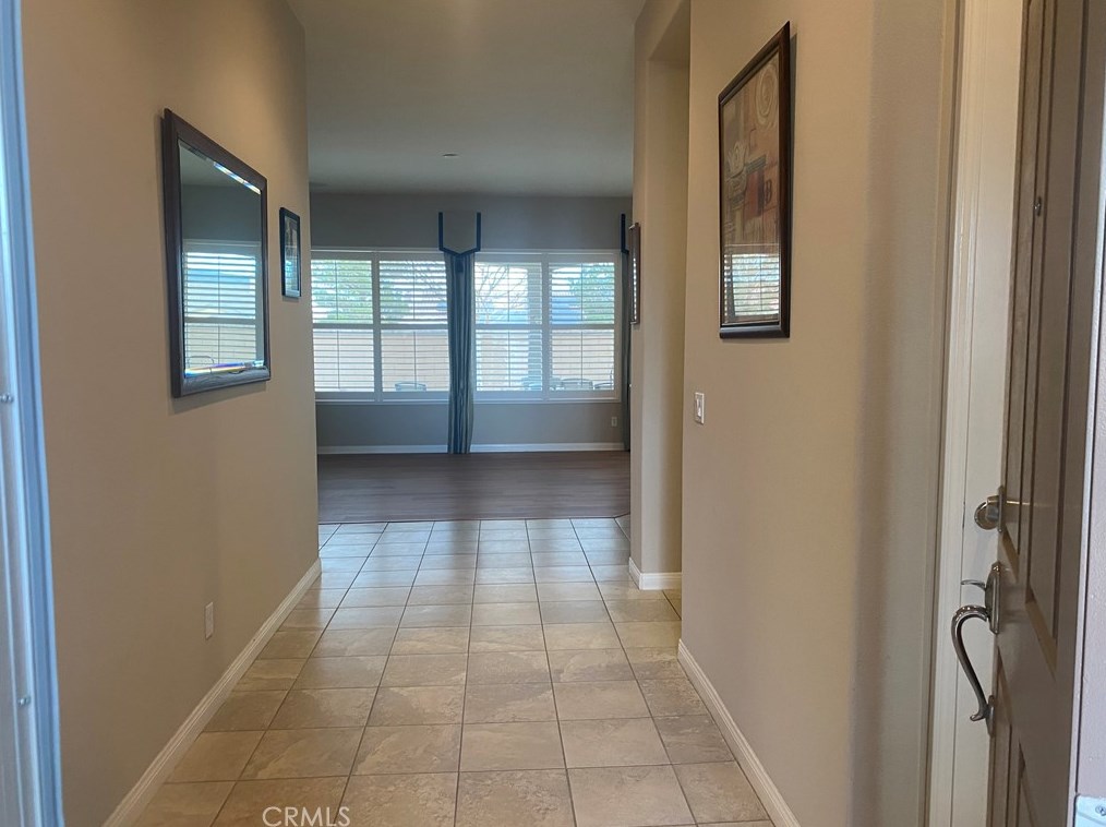 10789 Cumberland Ct, Apple Valley, CA 92308-3301