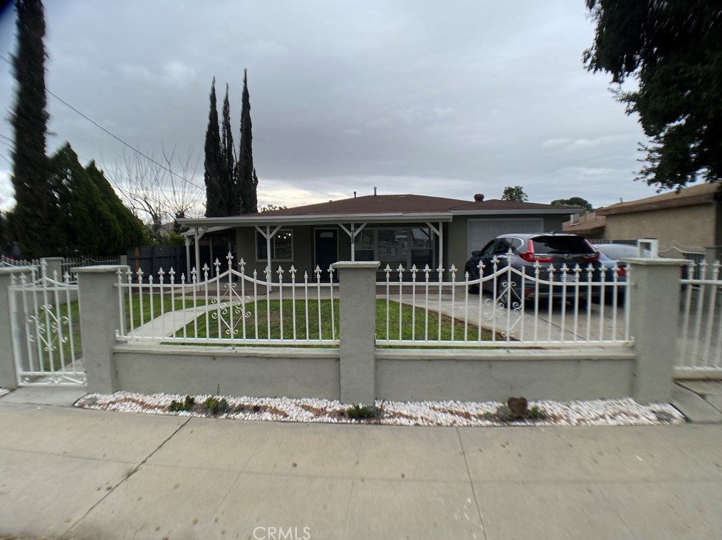 728 W Herberts Ln, Colton, CA 92324