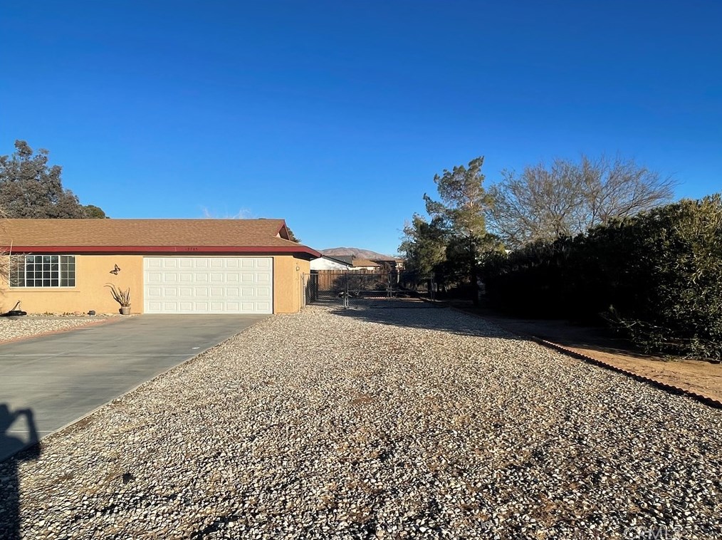 12785 Morning Star Rd, Apple Valley, CA 92308-4718