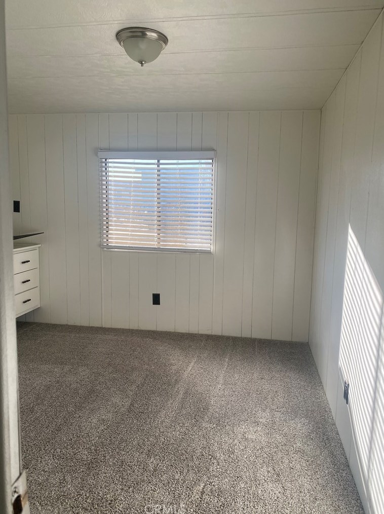 701 Montara Rd, Barstow CA  92311-5727 exterior