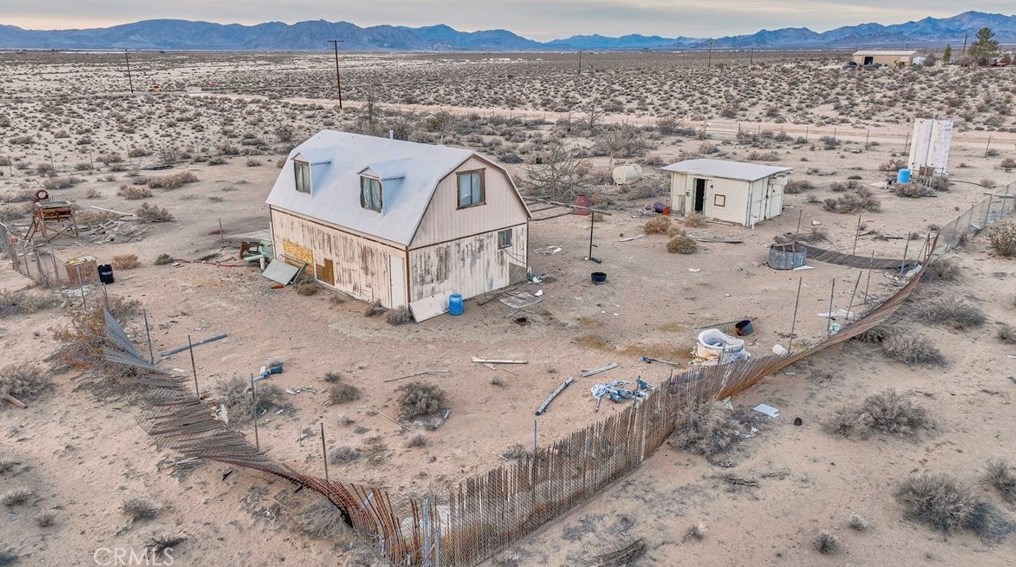 36979 Mercury Rd, Lucerne Valley, CA 92356
