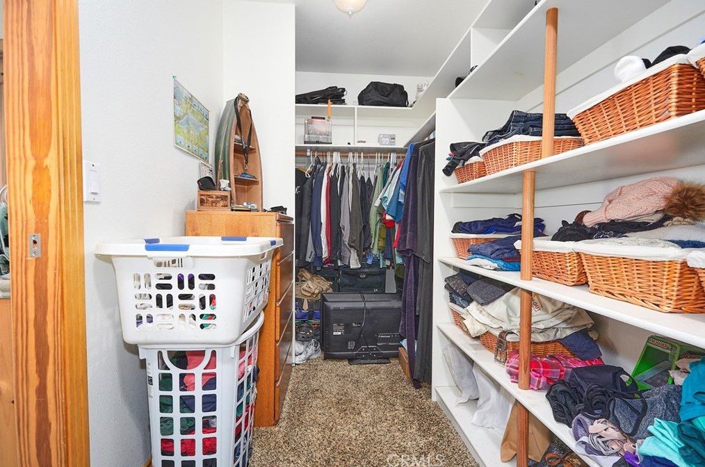 8430 10th Ave, Hesperia CA  92345-3935 exterior