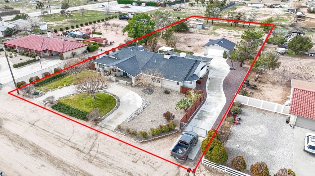 8430 10th Ave, Hesperia CA  92345-3935 exterior