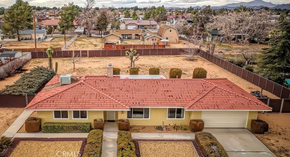13414 Tioga Rd, Apple Valley, CA 92308-6372