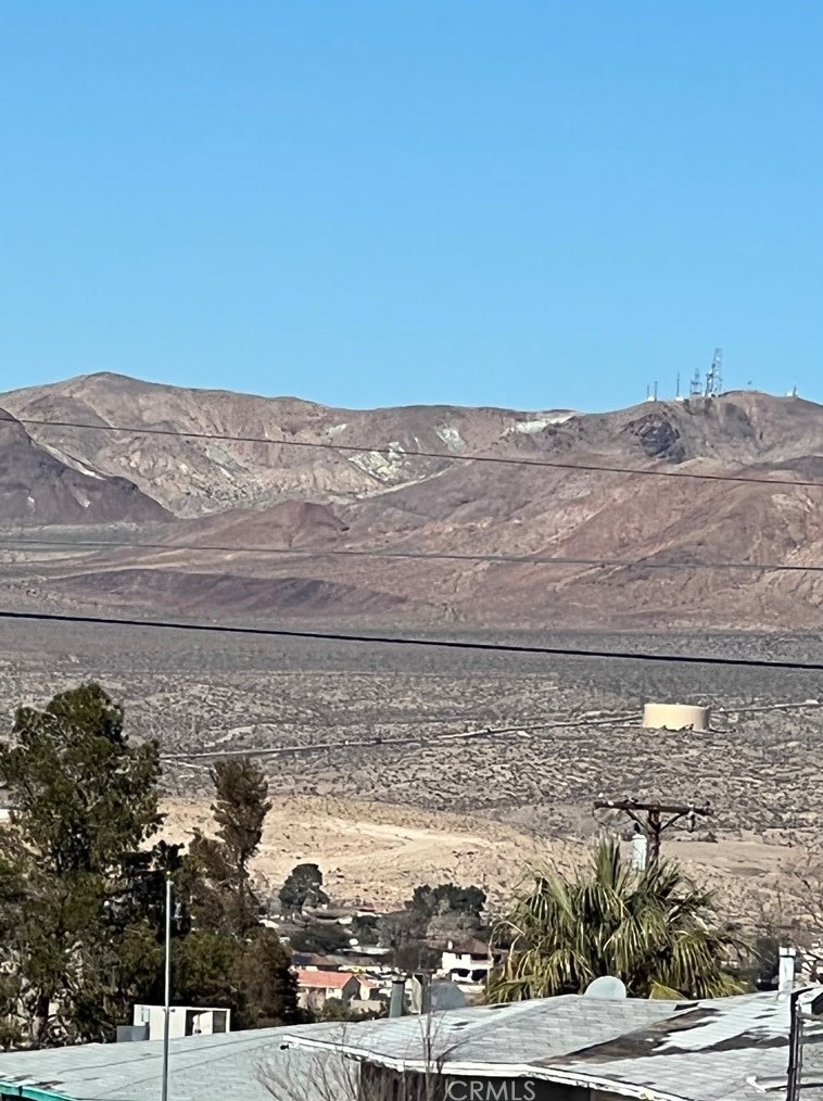 510 Muriel Dr, Barstow CA  92311-3140 exterior