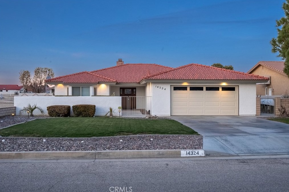 14324 Galleon Ln, Helendale, CA 92342