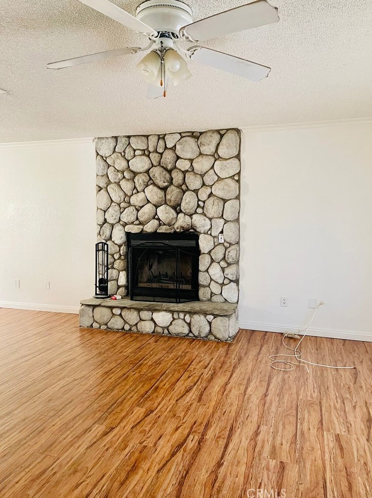 13270 Topock Rd, Apple Valley, CA 92308-6640