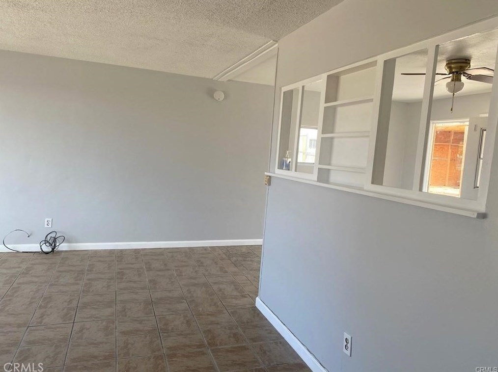 1000 Mojave Dr, Barstow CA  92311-2419 exterior