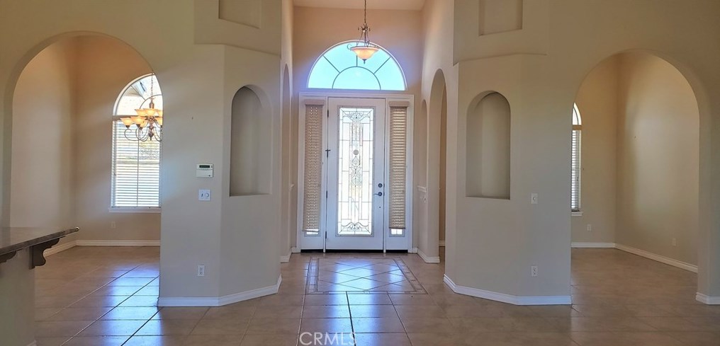 16754 Choco Rd, Apple Valley, CA 92307-1685