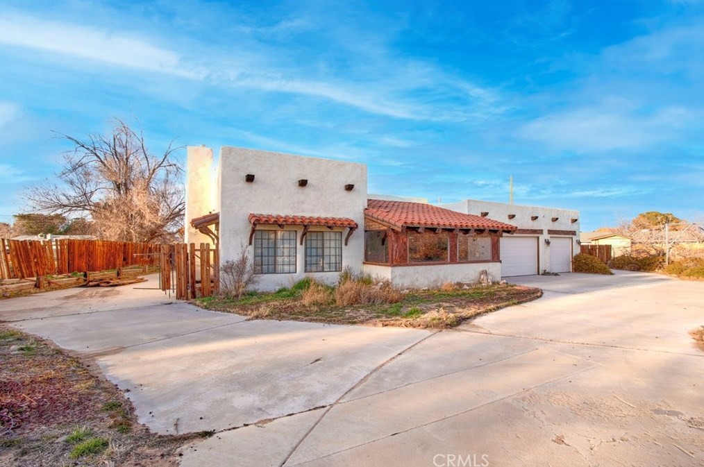 20750 Teton Rd, Apple Valley, CA 92308-6324