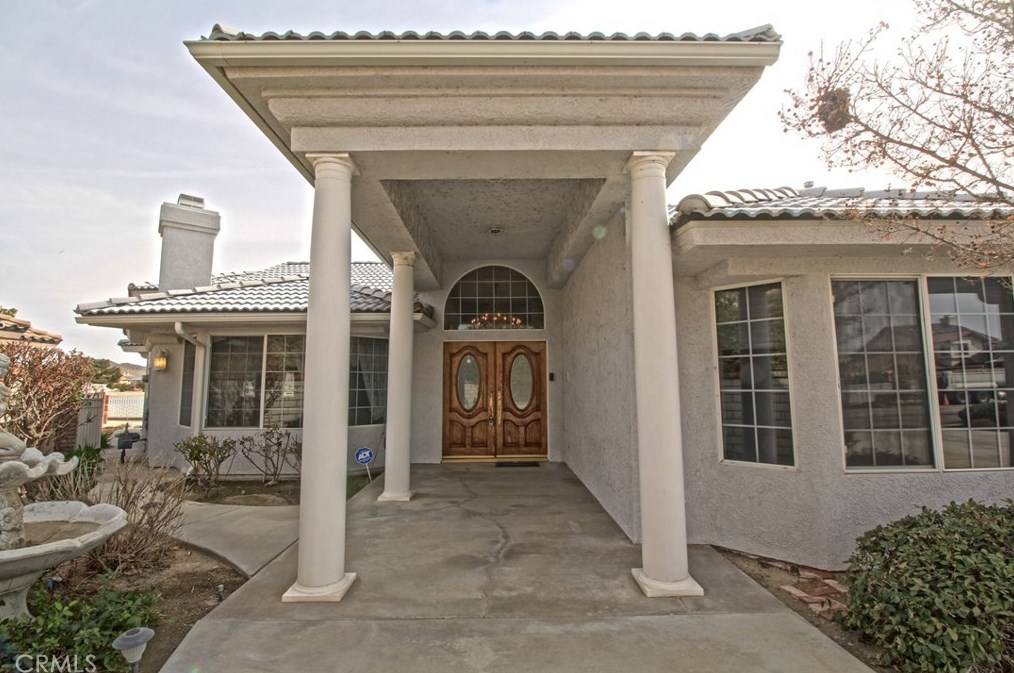 14501 Hurricane Ln, Helendale, CA 92342