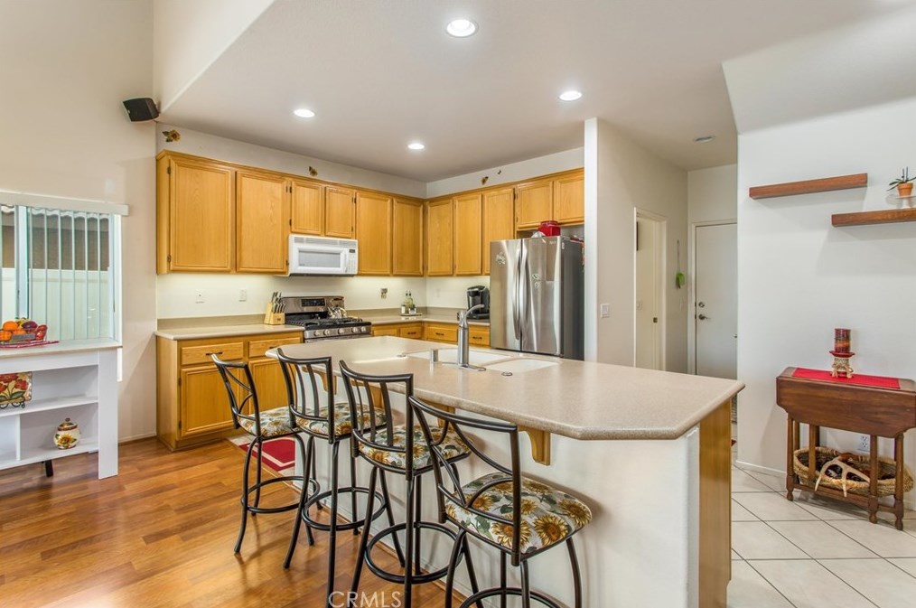 2843 Cloudy Cir, Banning CA  92220-3796 exterior