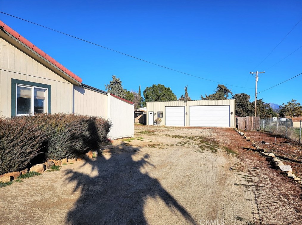 38600 Bahrman Rd, Anza CA  92539-9816 exterior