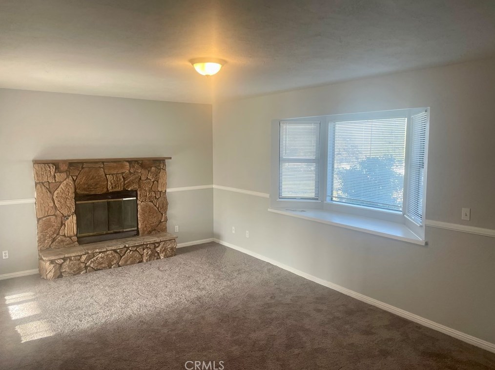 9280 Harbin Ave, Hesperia, CA 92345