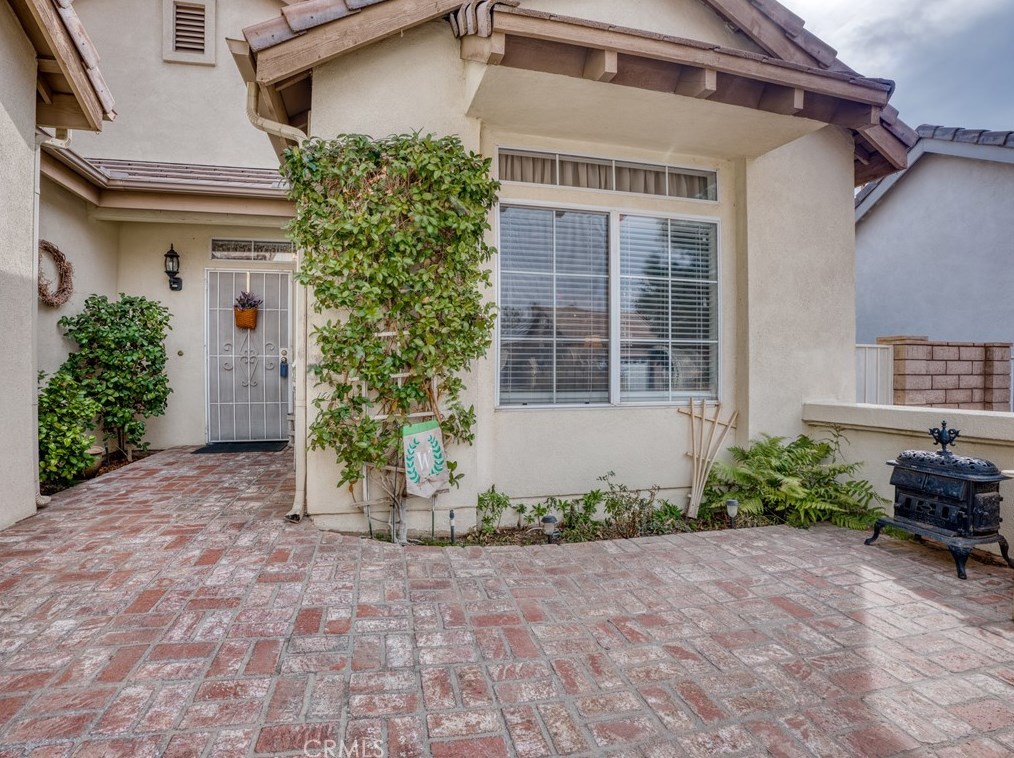 19609 Rolling Green Dr, Apple Valley, CA 92308-9302