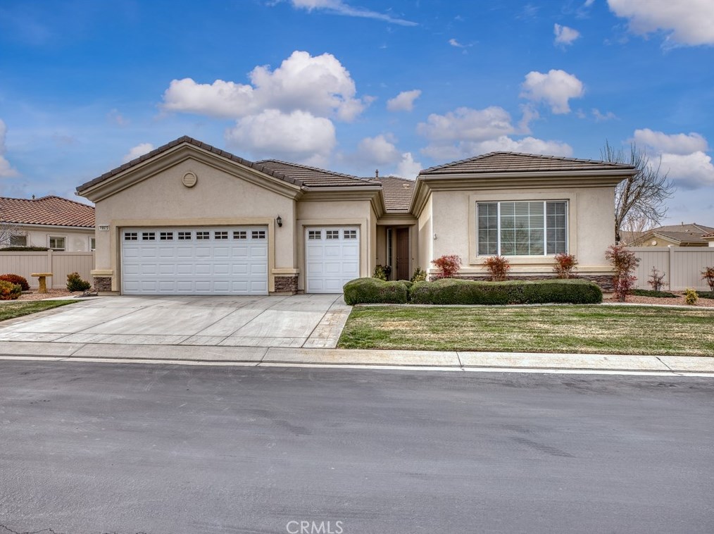 19522 Westchester Rd, Apple Valley, CA 92308-3646