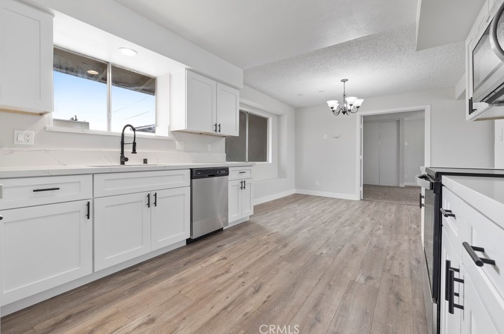 18524 Hinton St, Hesperia, CA 92345-6937