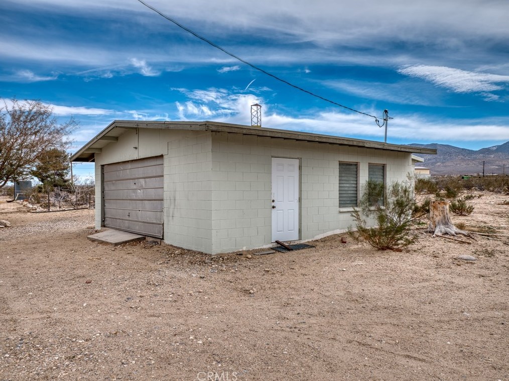 36375 Cochise Trl, Lucerne Valley CA  92356 exterior