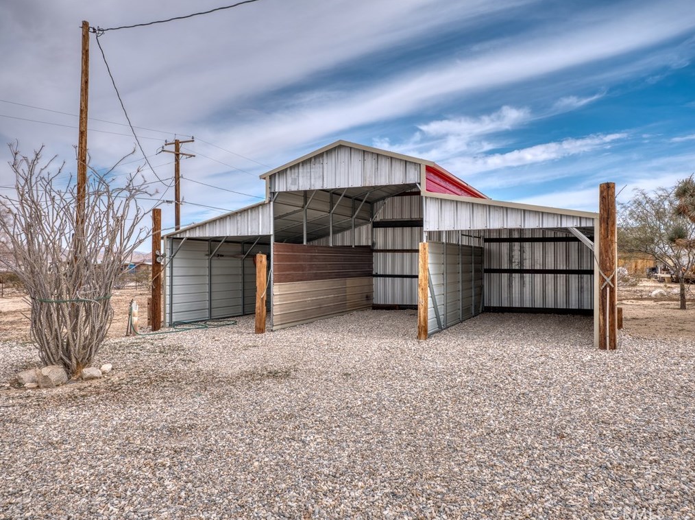 36375 Cochise Trl, Lucerne Valley CA  92356 exterior