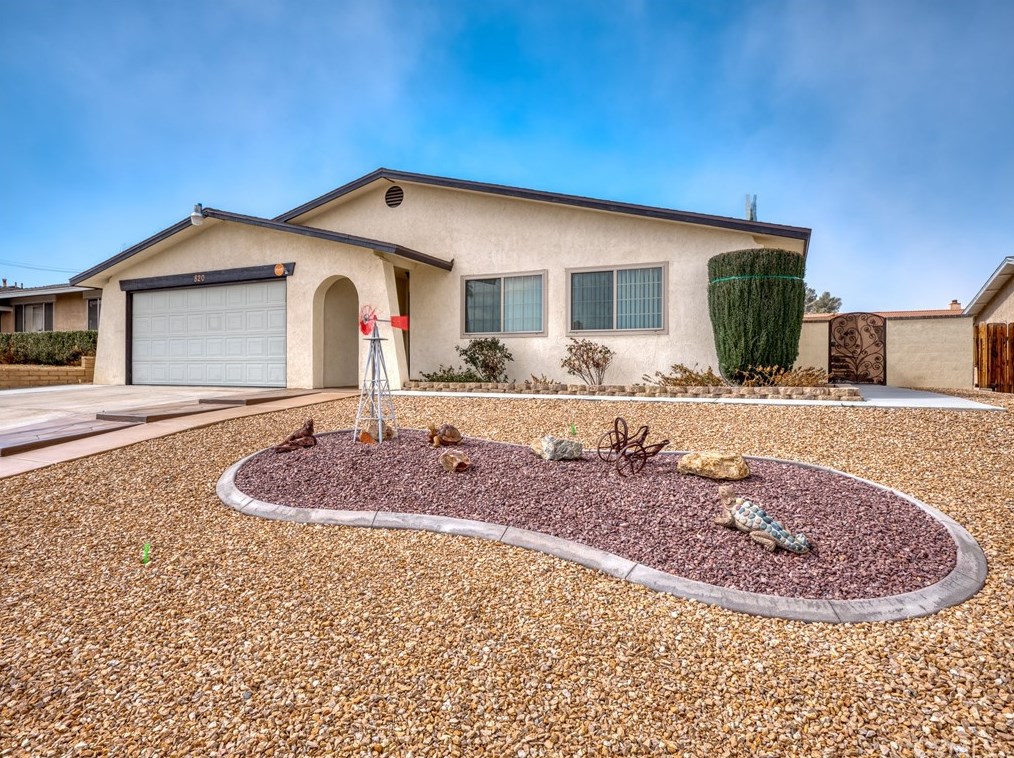 820 Palo Verde Dr, Barstow, CA 92311-5426