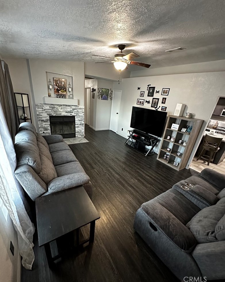 651 Candlelight St, Barstow, CA 92311-5205