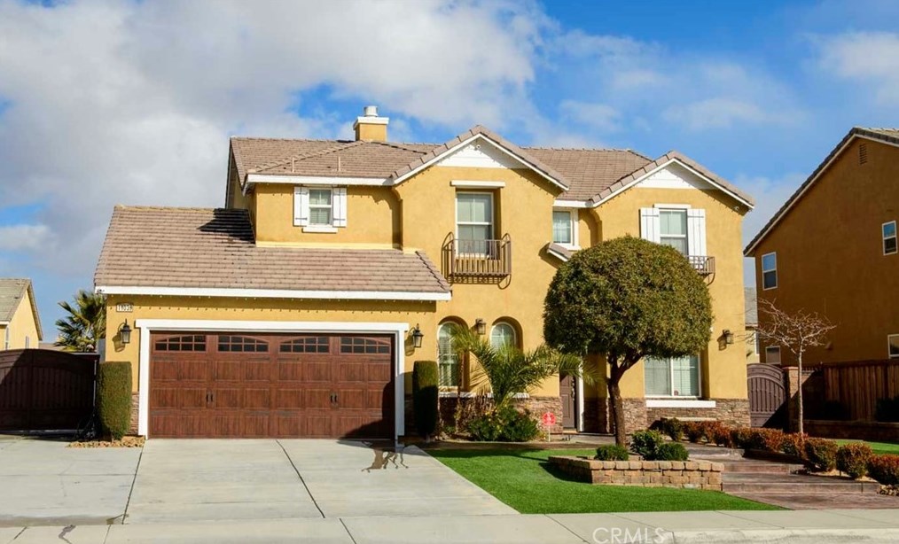 11039 Mesa Linda St, Victorville, CA 92392