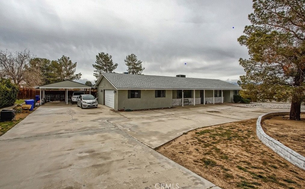 19135 Hupa Rd, Apple Valley, CA 92307-5308