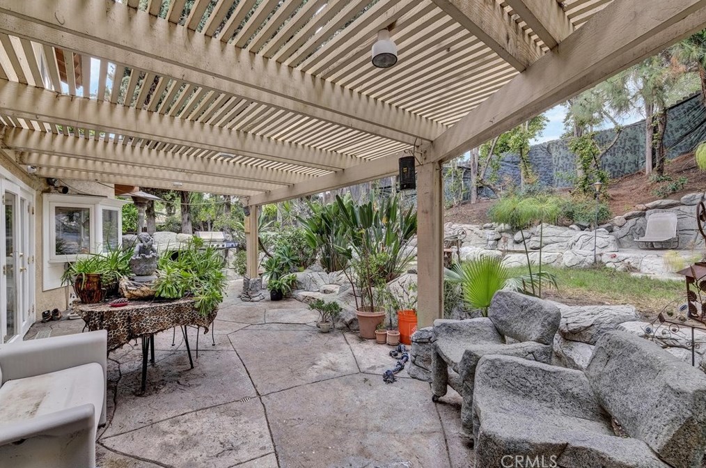 23609 Bower Cascade Pl, Pomona CA 91765-1435 exterior