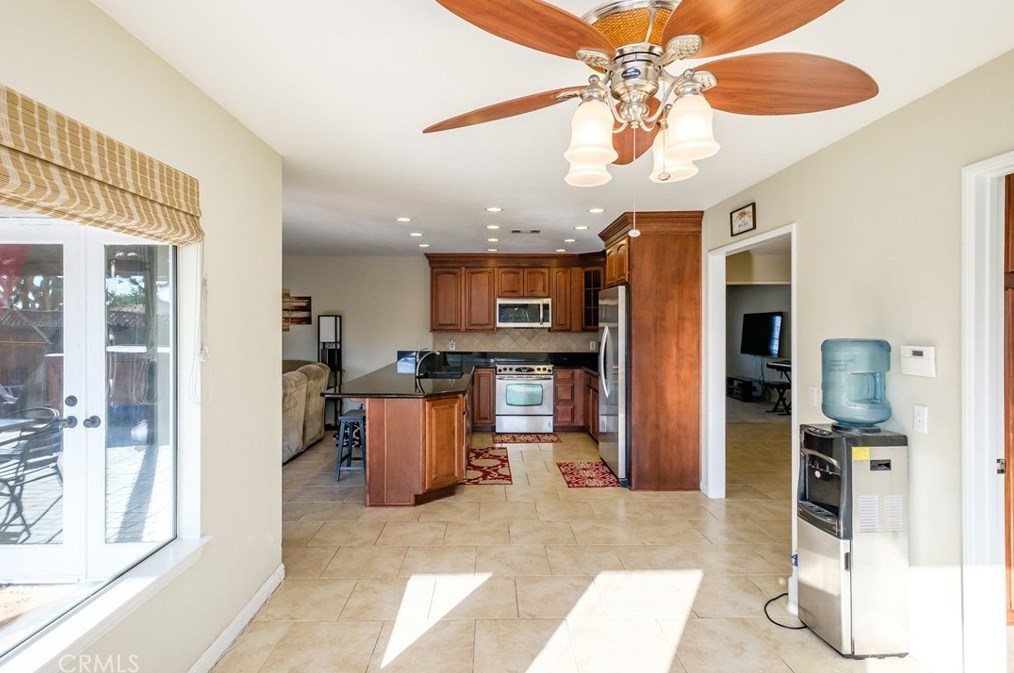 20365 Eyota Rd, Apple Valley CA  92308-6254 exterior