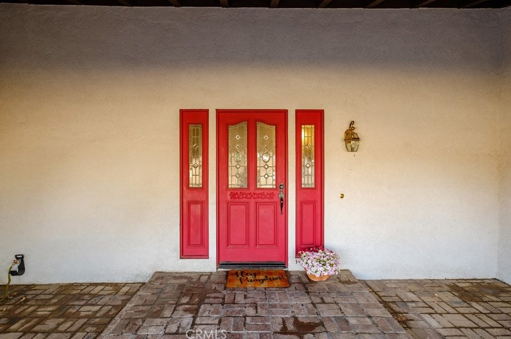 20365 Eyota Rd, Apple Valley CA  92308-6254 exterior