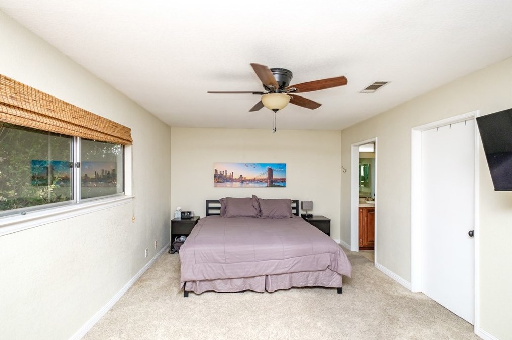 20365 Eyota Rd, Apple Valley CA  92308-6254 exterior